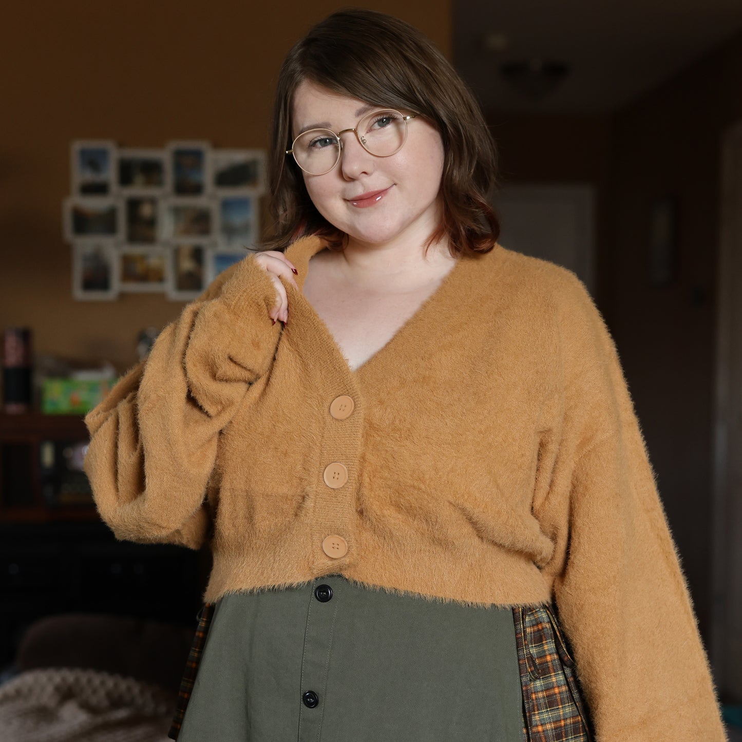 Cropped Fuzzy Beige Cardigan