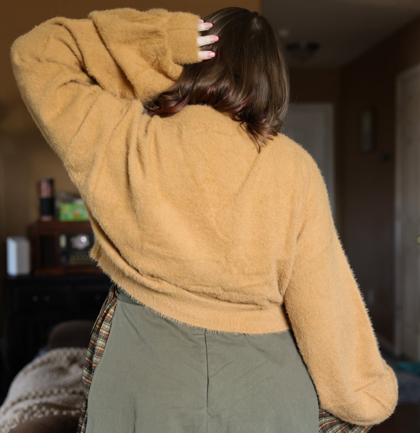 Cropped Fuzzy Beige Cardigan
