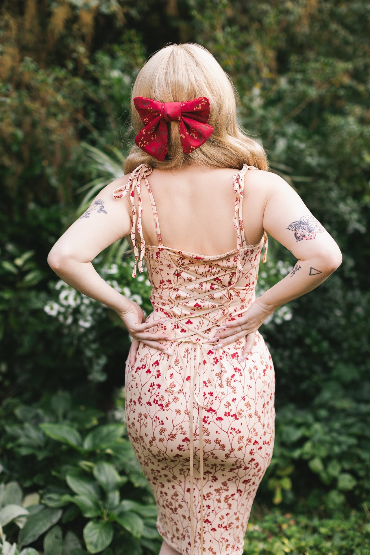 Cottage Bodycon (Beige) - Mochipan