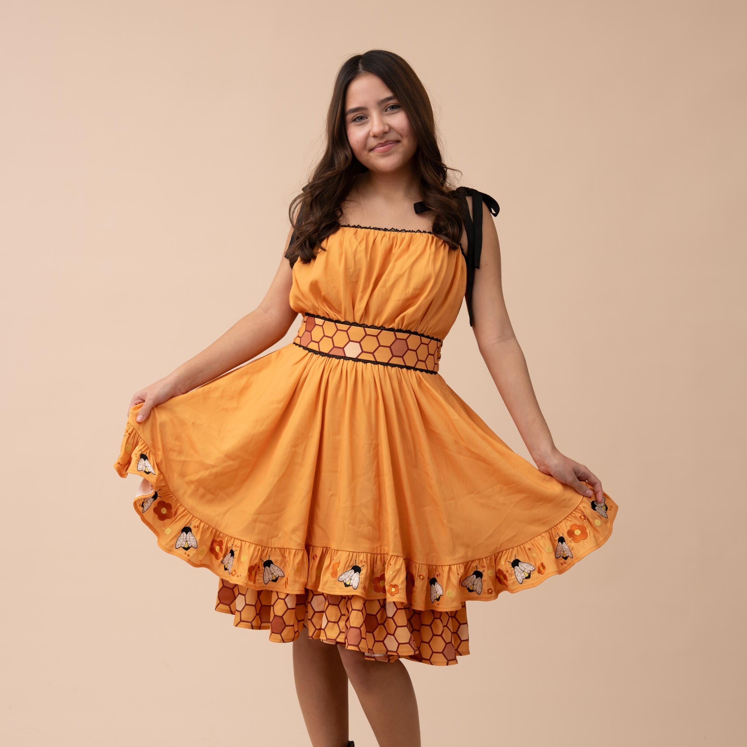 Honey Bee Dress - Sweet Comfort - Mochipan Honey Bee Dress - Sweet Comfort - Mochipan