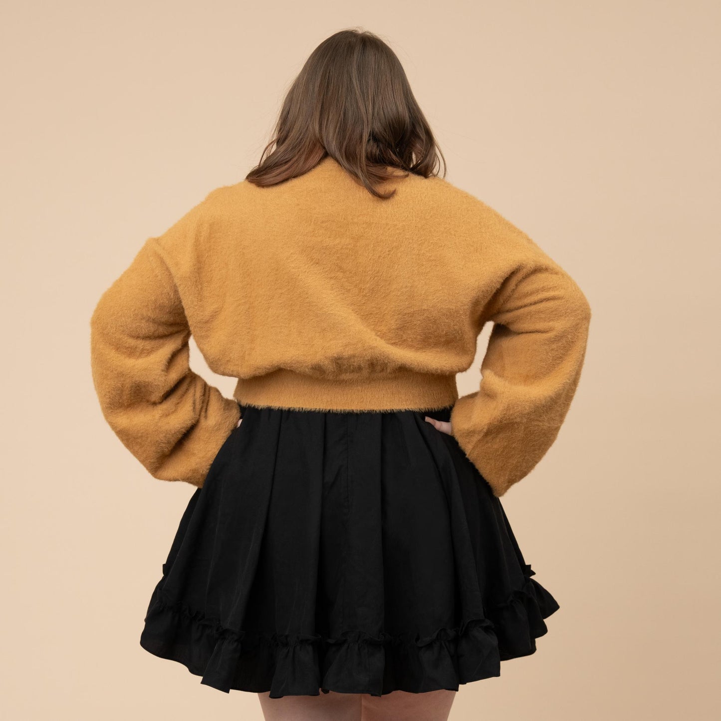 Cropped Fuzzy Beige Cardigan