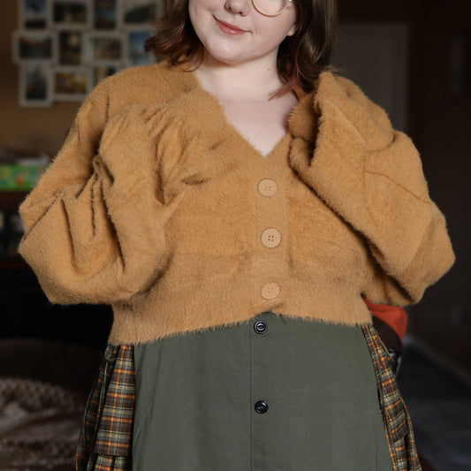 Cropped Fuzzy Beige Cardigan