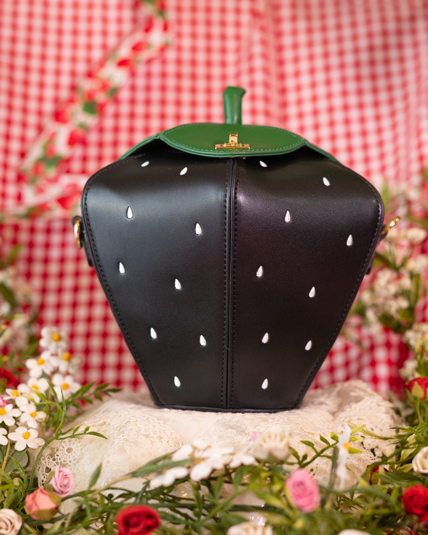 Strawberry Bag by Nina Fresa (Pre-Order)