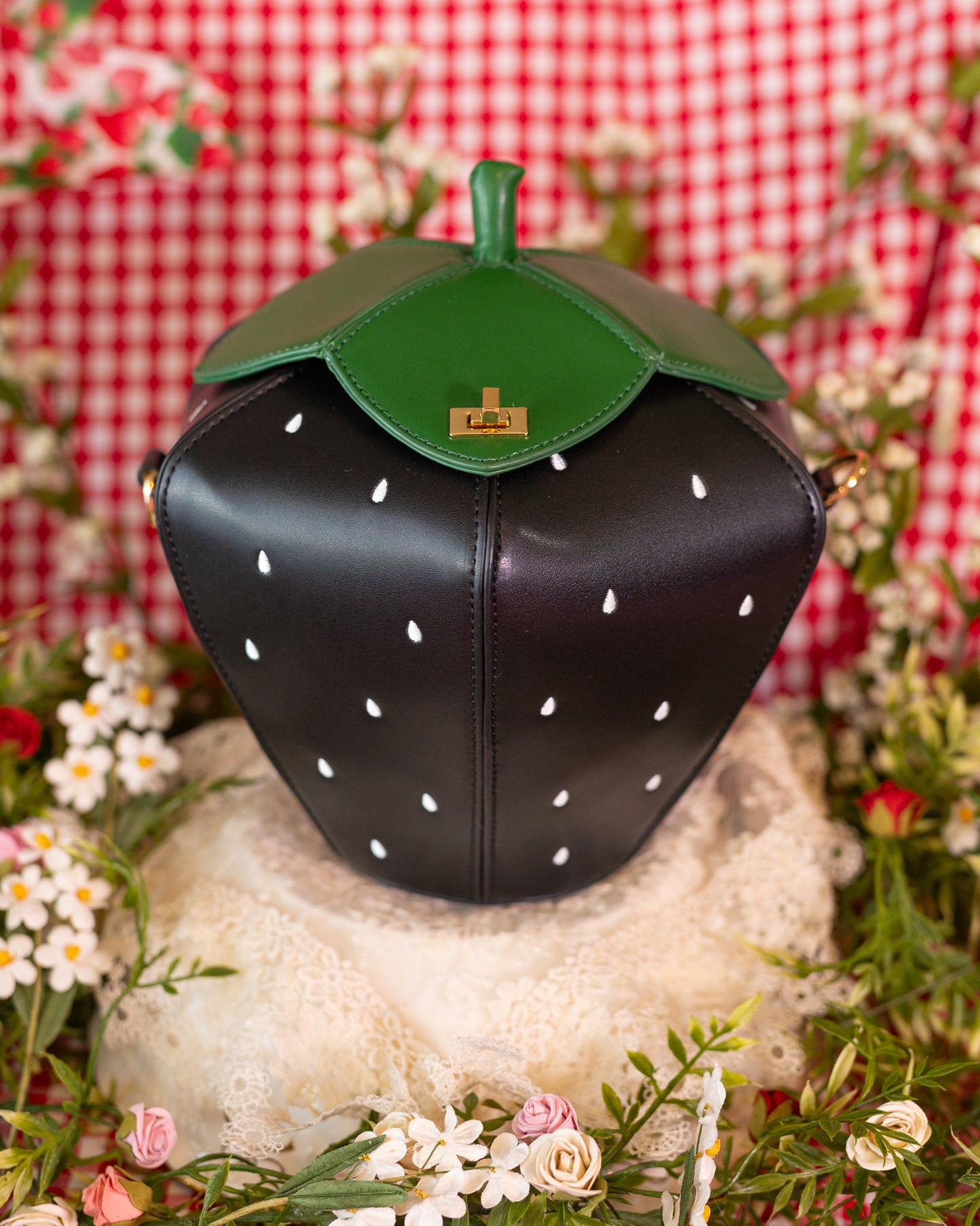 Strawberry Bag by Nina Fresa (Pre-Order)