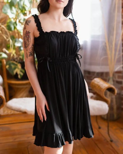 (Pre-Order) Goddess Nightgown in Black