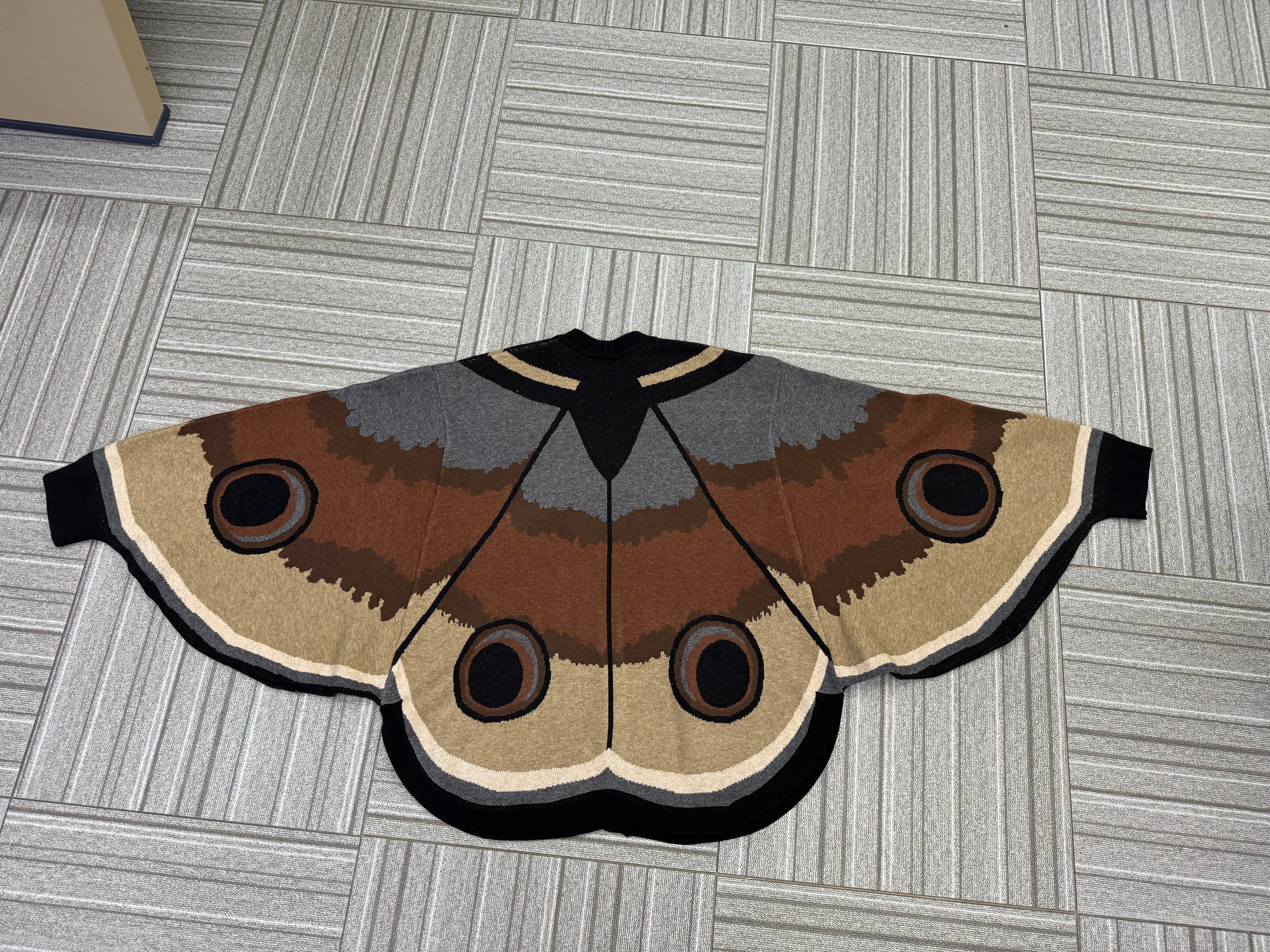 Moth Cardigan - Delicate Grace - Mochipan