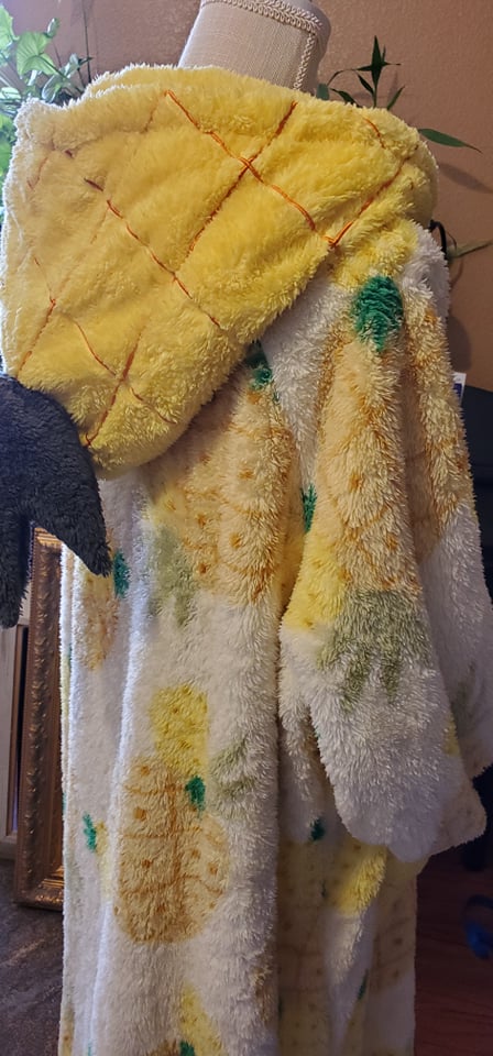(Interest Check) Soft & Cozy Pineapple Robe - Mochipan