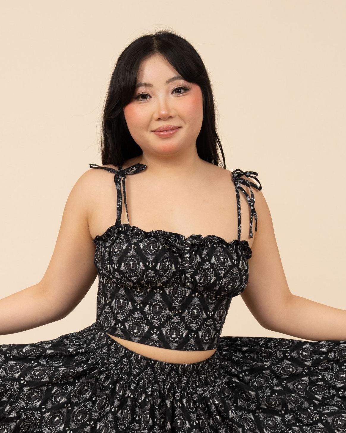 (Pre-Order) Black Damask Mushroom Top