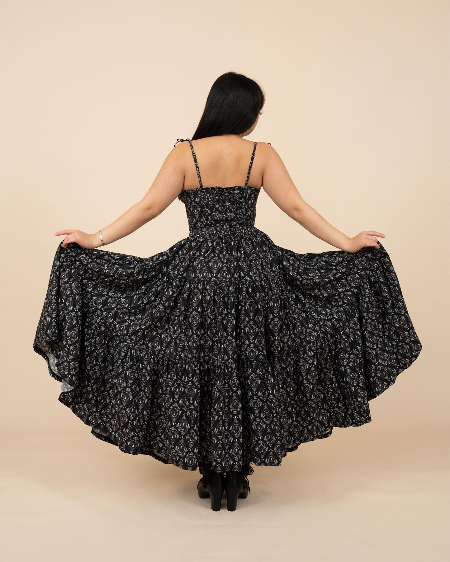 (Pre-Order) Black Damask Mushroom Top