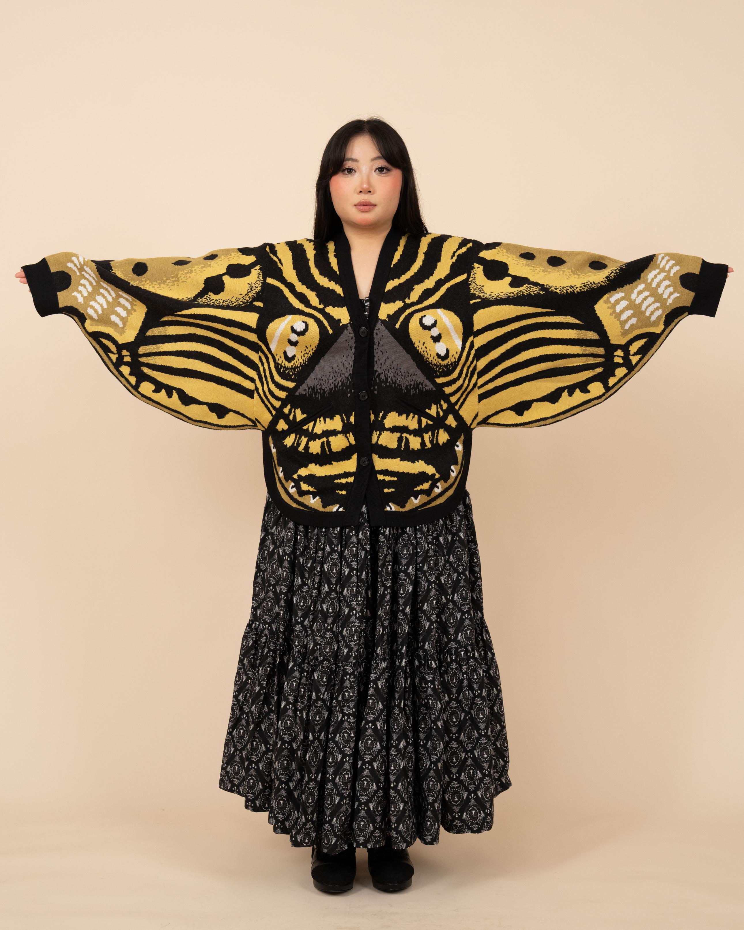 Brahmin Moth Cardigan - Elegant Grace - Mochipan