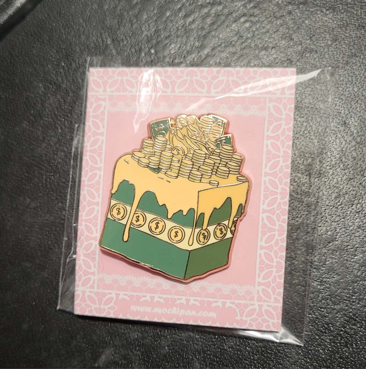 Money Cake Pin