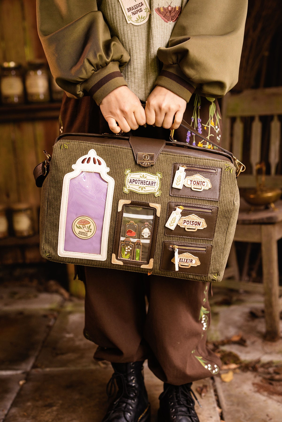 Apothecary Ita Bag (Pre-Order)(ESD: Mid-Spring 2027)