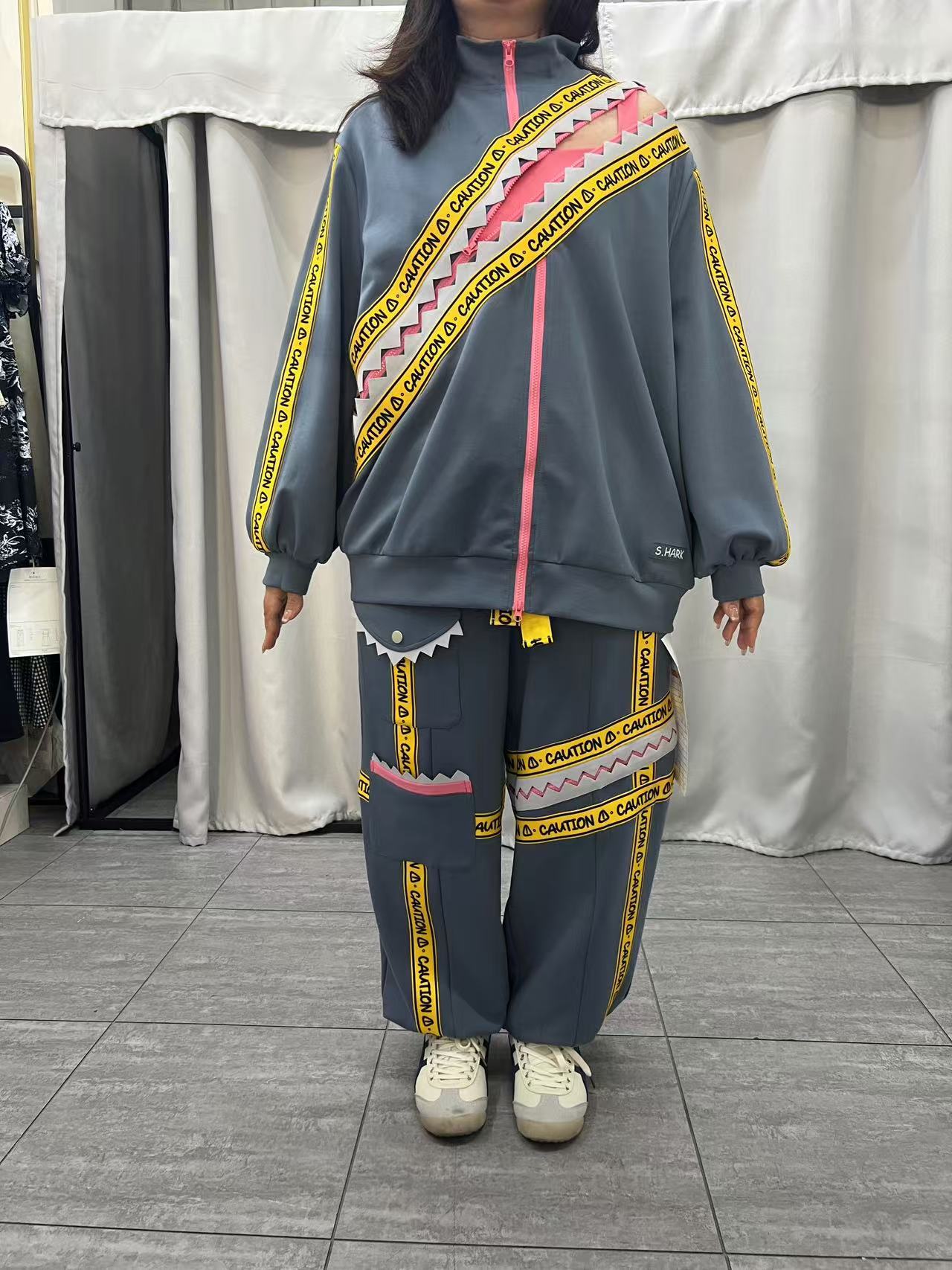 (Pre-Order) Shark Bite Tech Pants (Estimated Shipping December 31st)