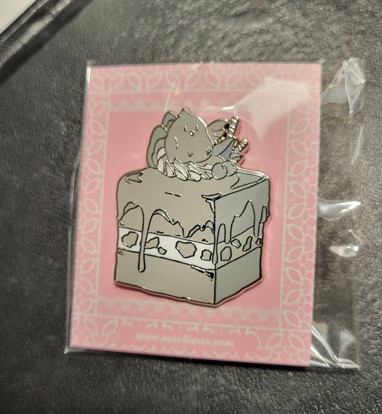 Silver Cake Pin