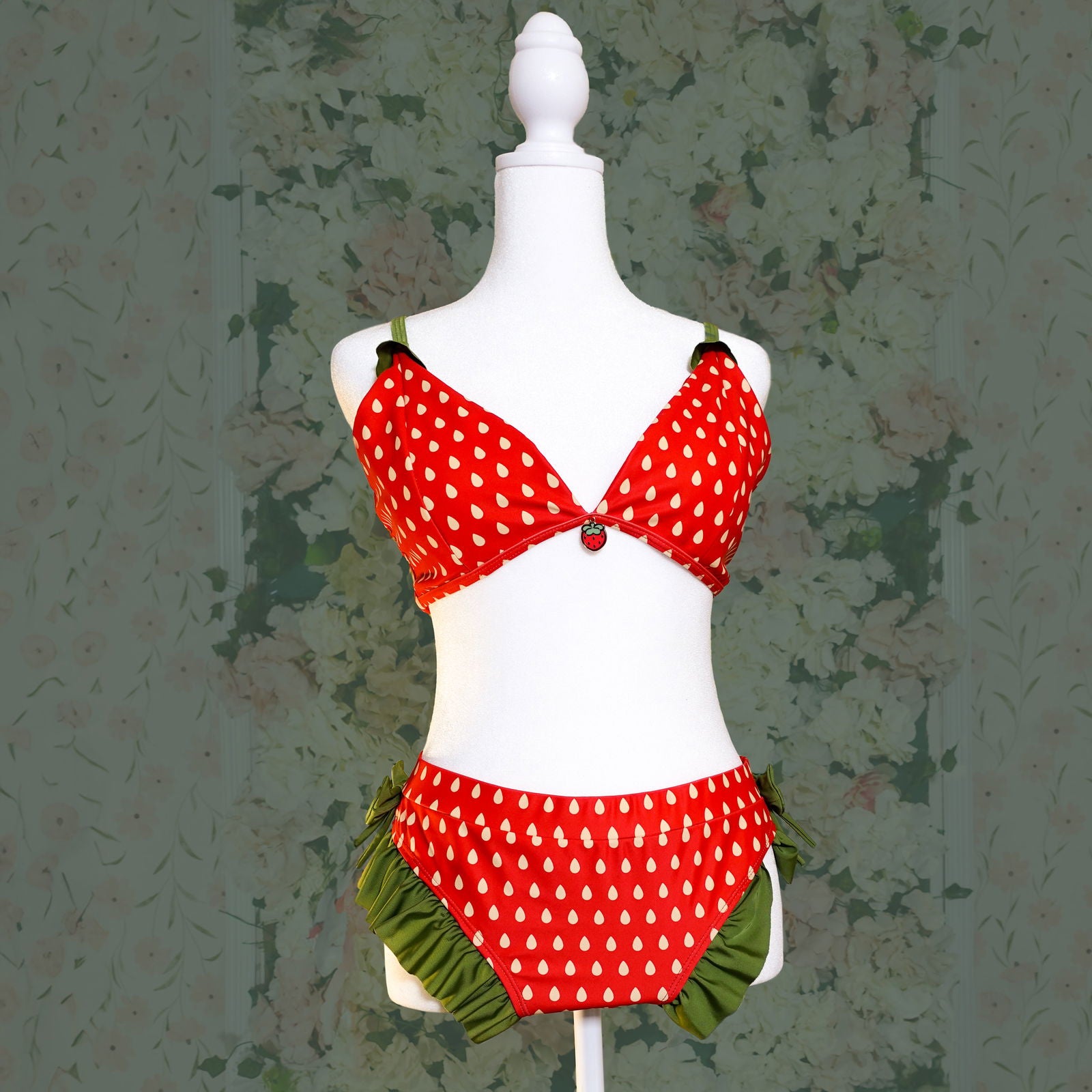 Strawberry Bikini (Medium-Low Coverage) - Mochipan